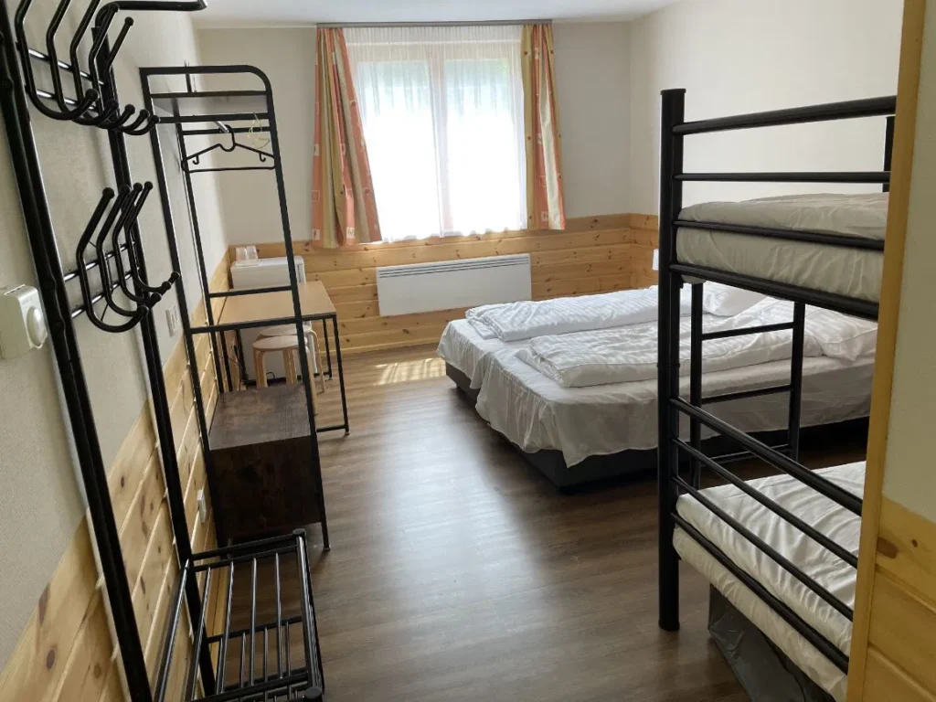 Tölgyfa Vendégház- 4 ágyas szoba földszinti- 1