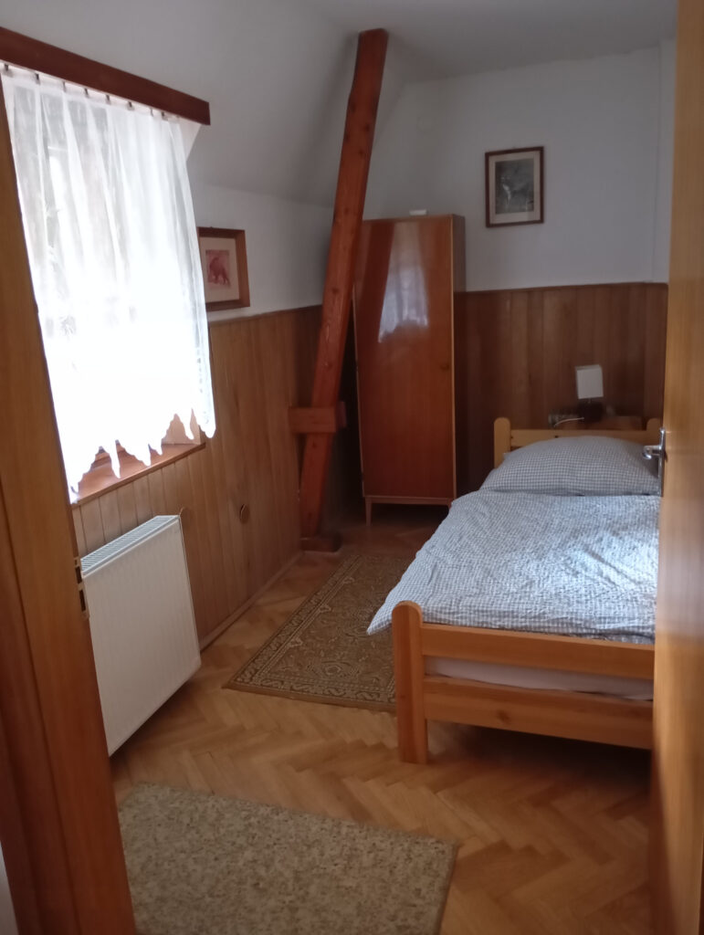 Koldusszállási Vadászház – Szoba 3. (1 személyes)