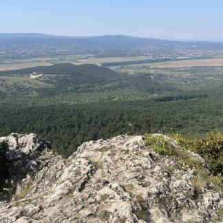 Pilisi kilátások - vezetett gyalogos túra az Oszoly-csúcsára és a Kevélyekhez
