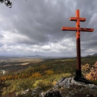 Pilisi kilátások - vezetett gyalogos túra a Basina környékén